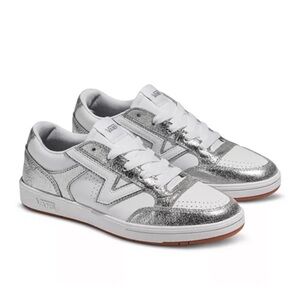 NEW IN BOX Vans Lowland Shoes in Metallic Silver / White Comfy Cush